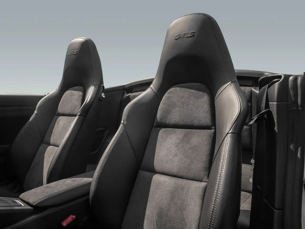 Porsche 991 Carrera 4 GTS