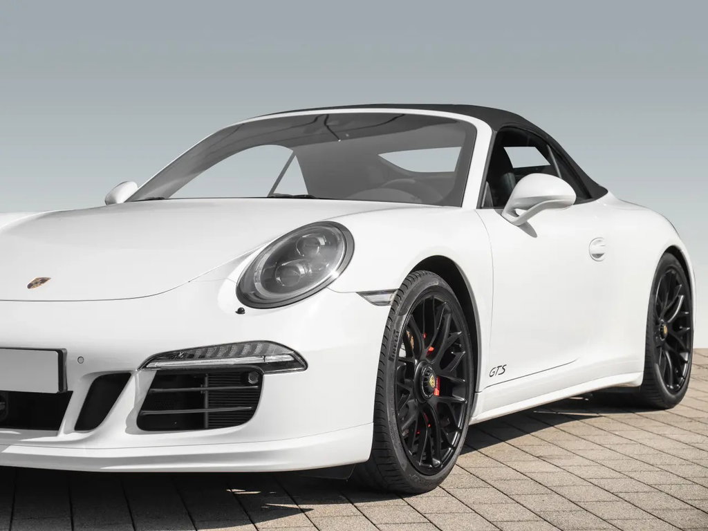 Porsche 991 Carrera 4 GTS