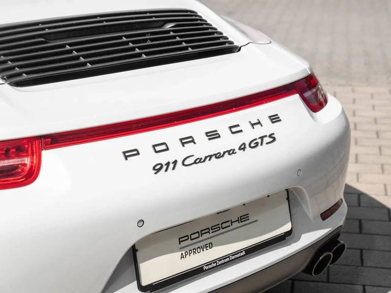 Porsche 991 Carrera 4 GTS