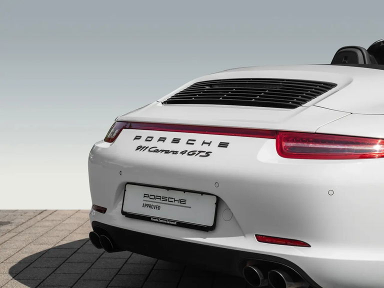 Porsche 991 Carrera 4 GTS