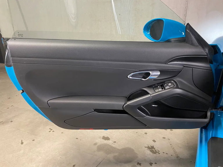Porsche 718 Boxster