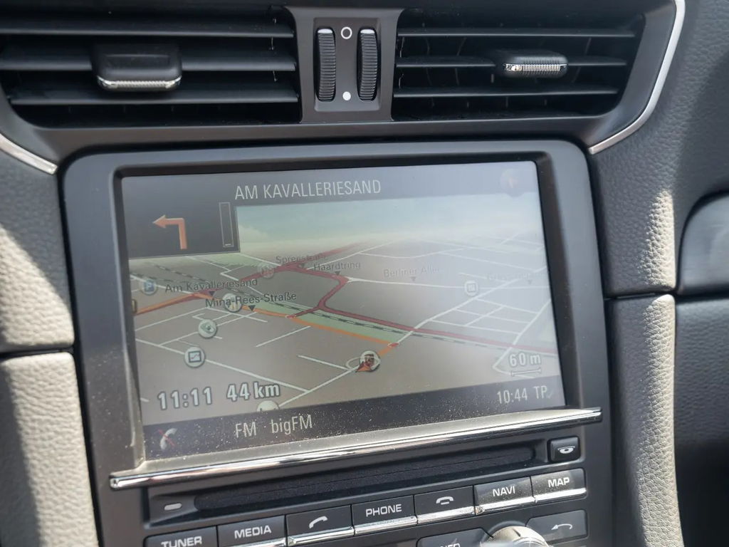 Porsche 991 Carrera 4 GTS