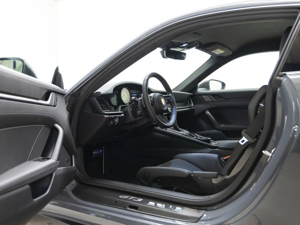 Porsche 992 GT3 Touring