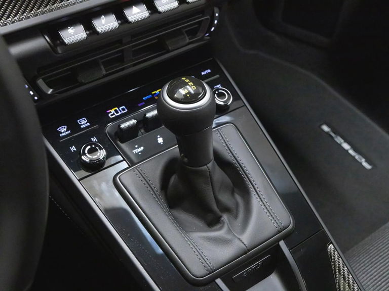 Porsche 992 GT3 Touring