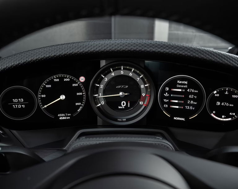 Porsche 992 GT3 Touring