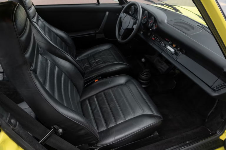 Porsche 911 Carrera (US)