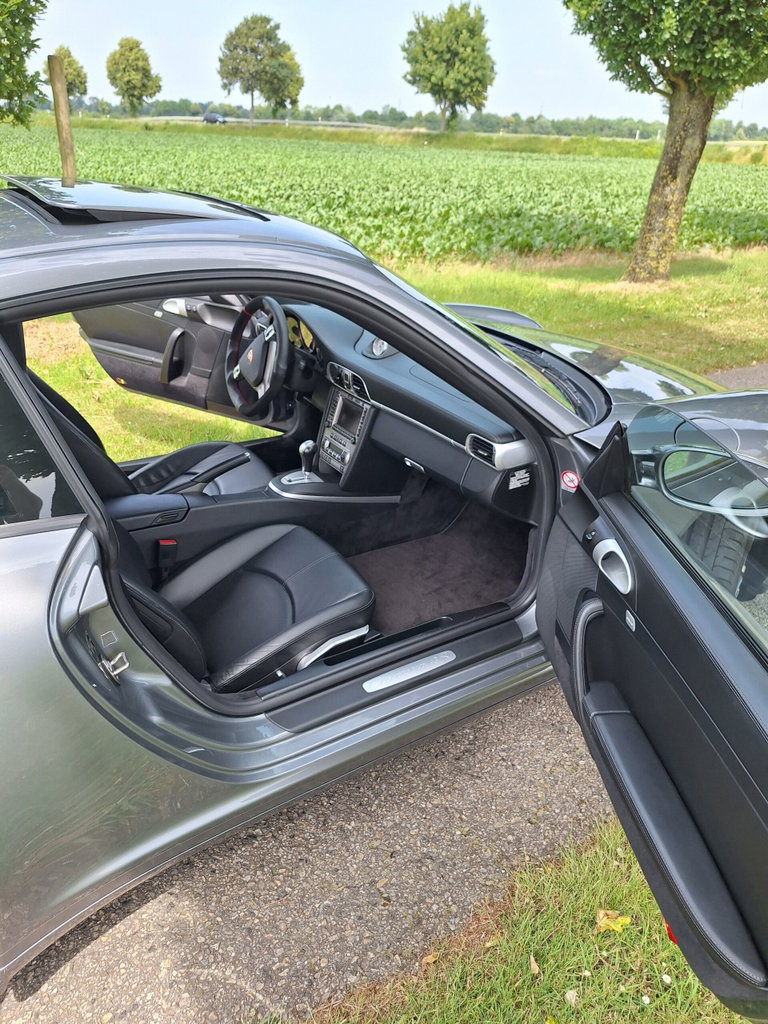Porsche 997 Carrera 4S