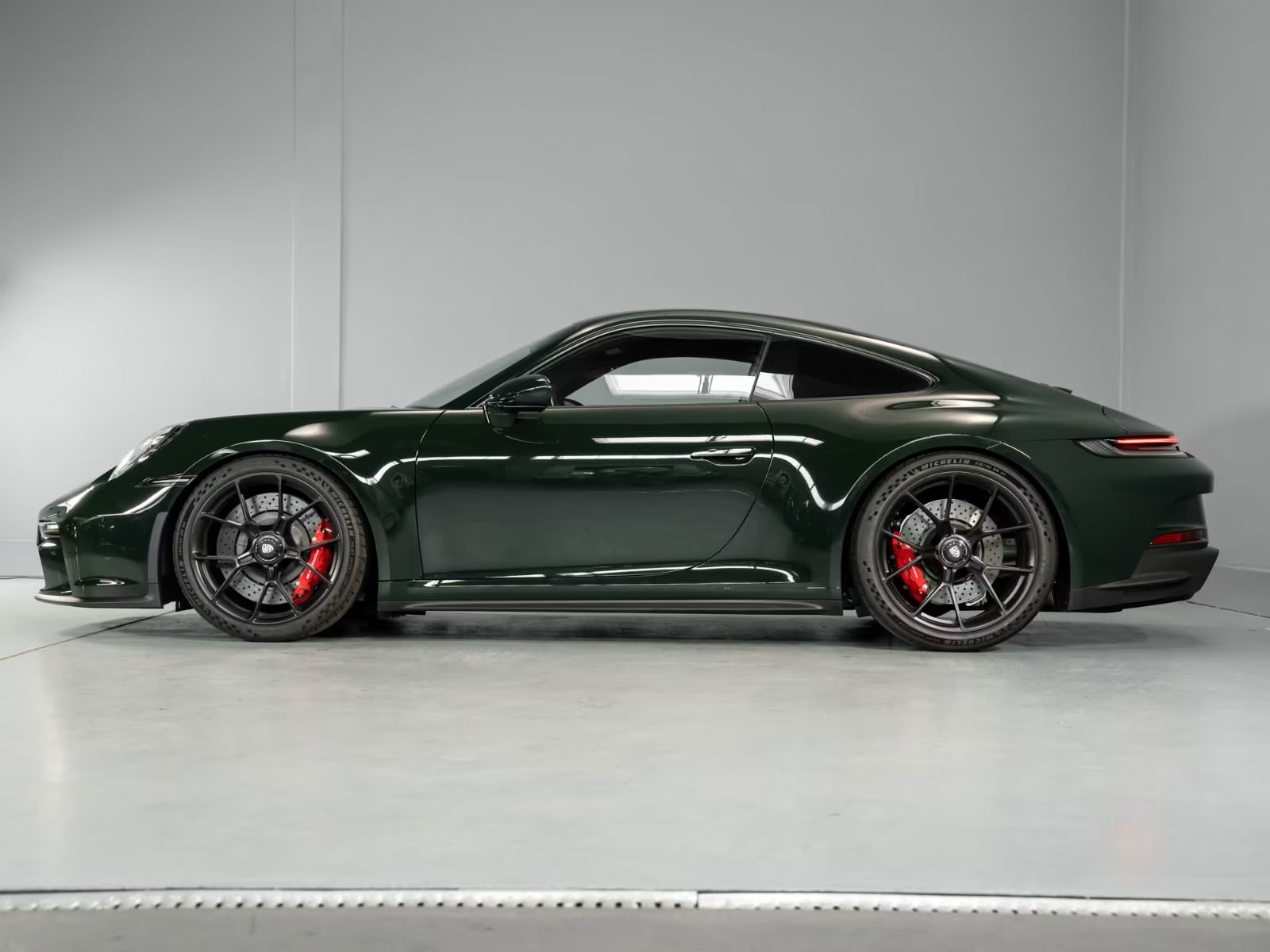 Porsche 992 GT3 Touring