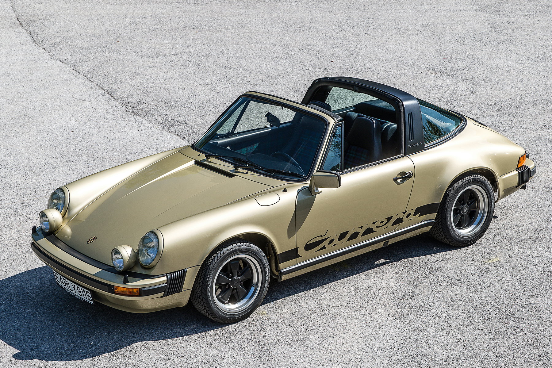 ポルシェ 911/Carrera 3.0 ドライバーズマニュアル 1976年式 Porsche 911 Carrera 3.0 1976 - elferspot.com - Marketplace for