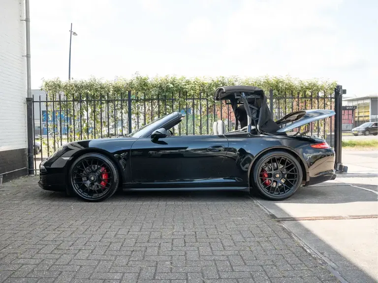 Porsche 991 Carrera GTS