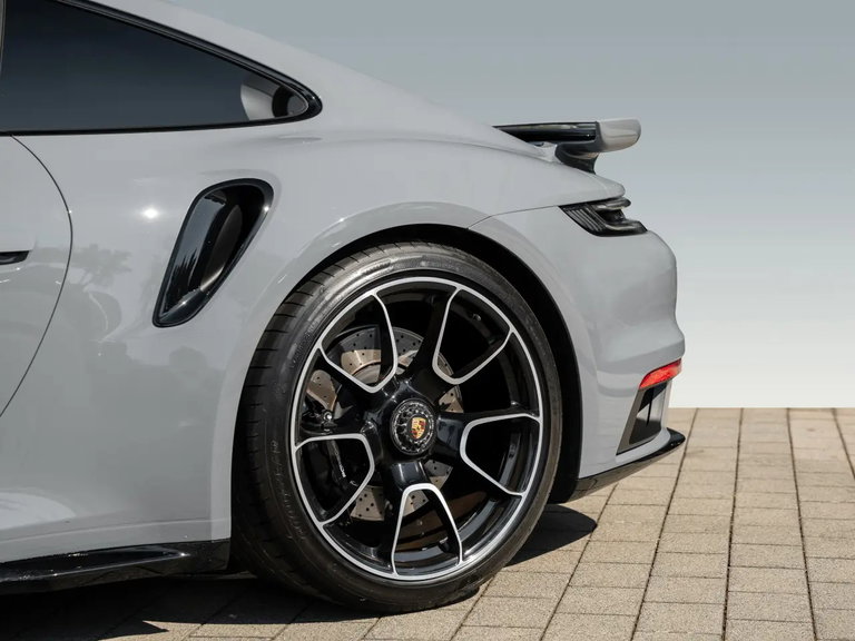Porsche 992 Turbo