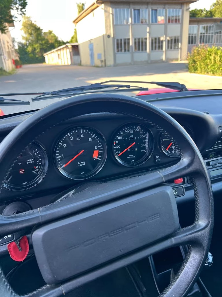 Porsche 911 Carrera 3.2