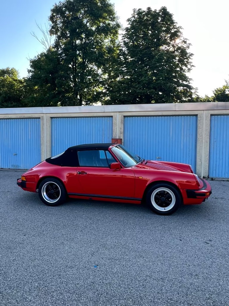 Porsche 911 Carrera 3.2