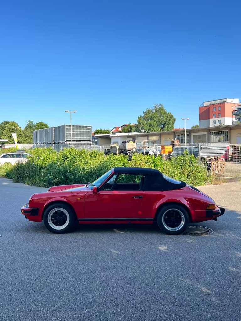Porsche 911 Carrera 3.2