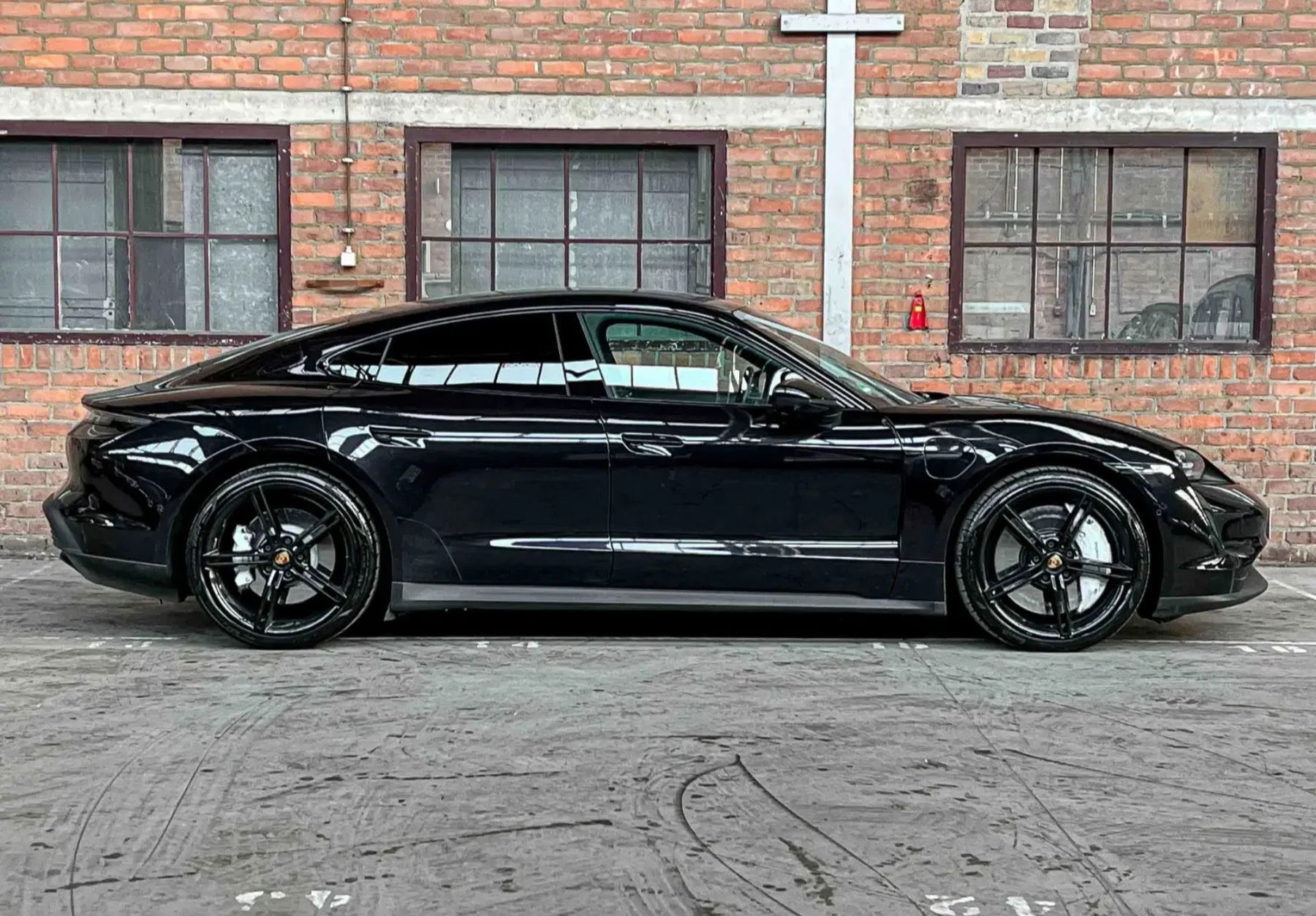 Porsche Taycan 4S