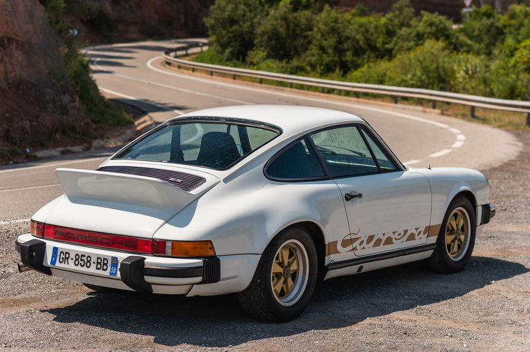 Porsche 911 Carrera 2.7