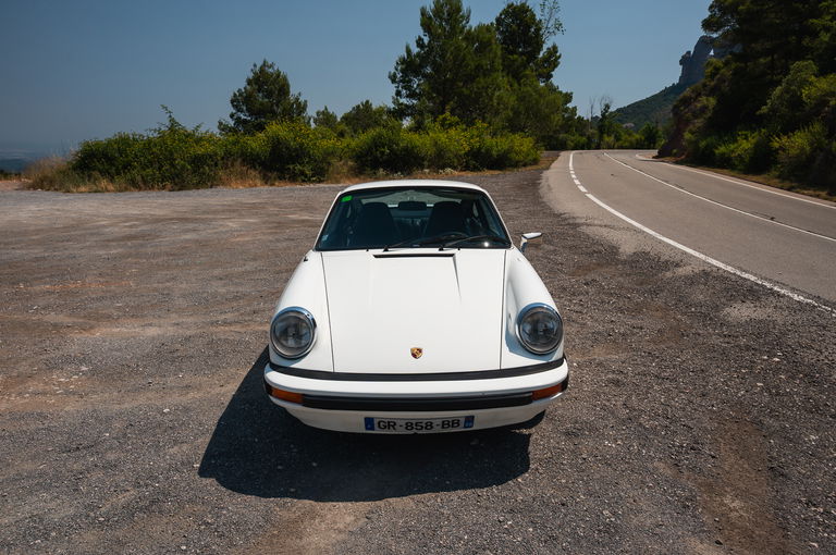 Porsche 911 Carrera 2.7