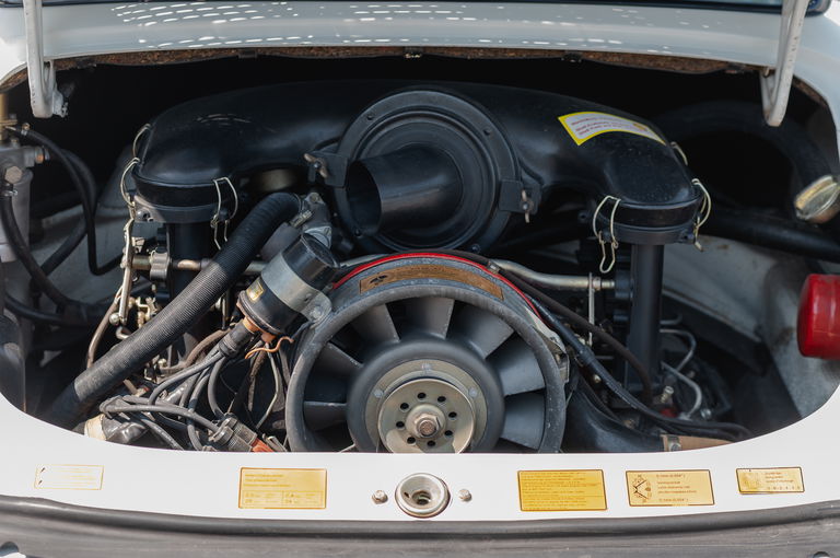 Porsche 911 Carrera 2.7