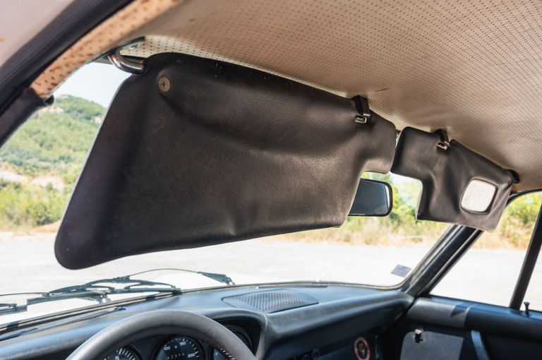 Porsche 911 Carrera 2.7