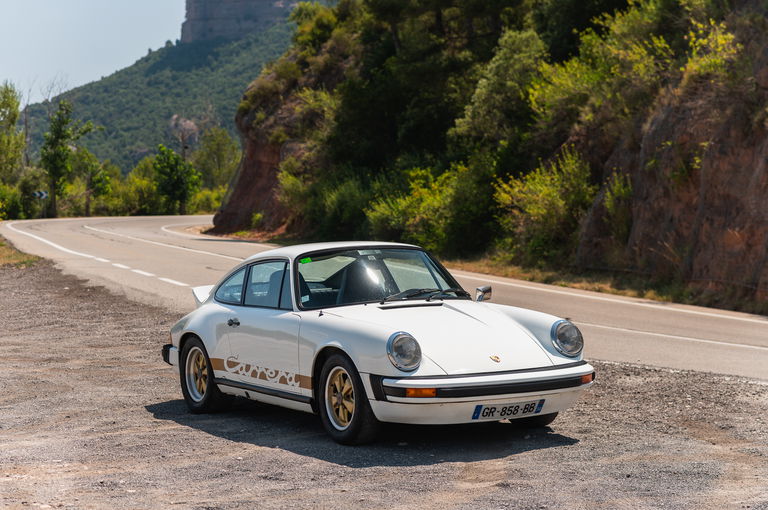 Porsche 911 Carrera 2.7
