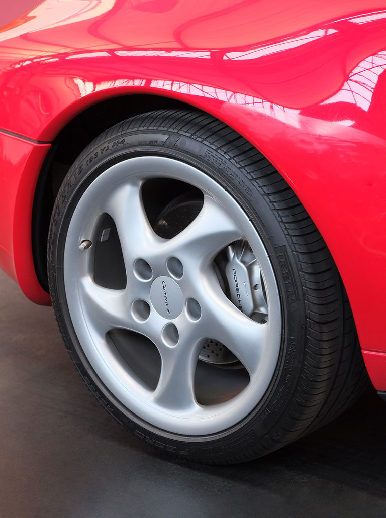 Porsche 993 Carrera 4