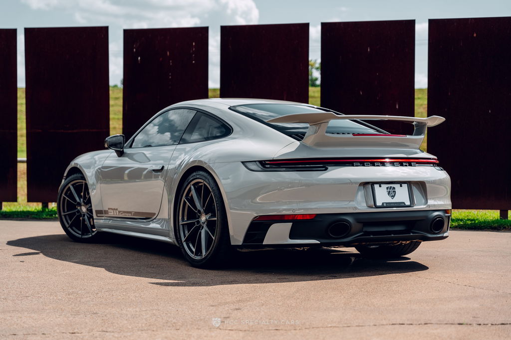 Porsche 992 Carrera T