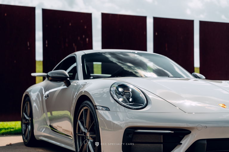 Porsche 992 Carrera T