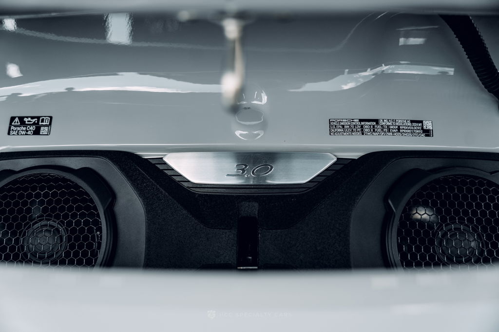 Porsche 992 Carrera T