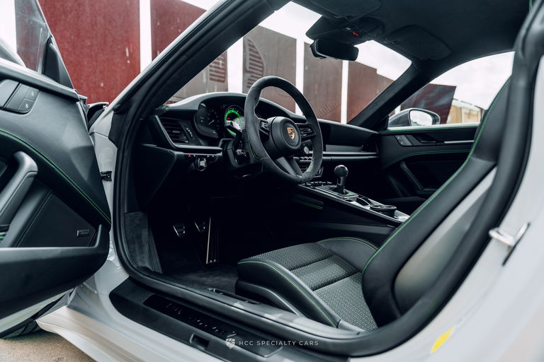 Porsche 992 Carrera T