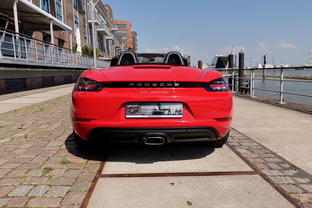 Porsche 718 Boxster