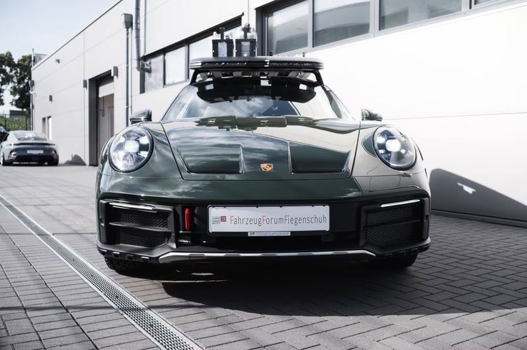 Porsche 911 Dakar