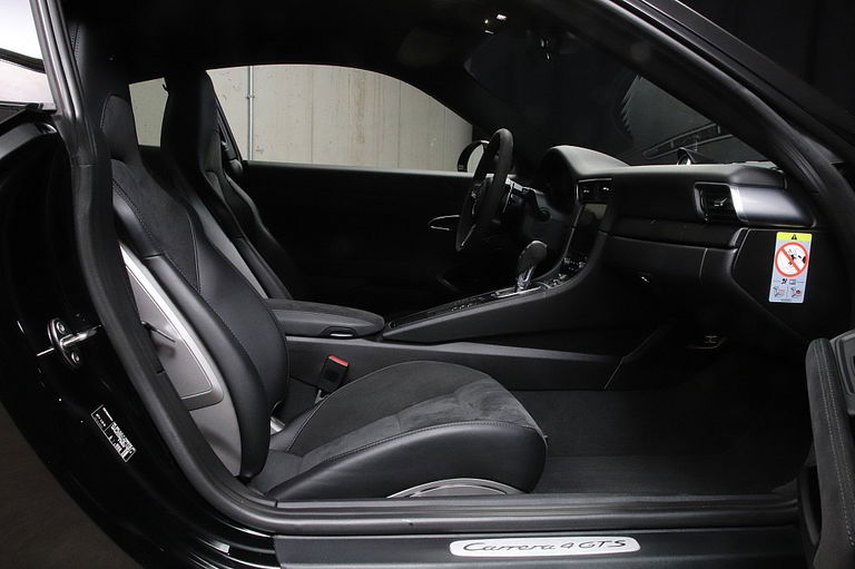 Porsche 991.2 Carrera 4 GTS