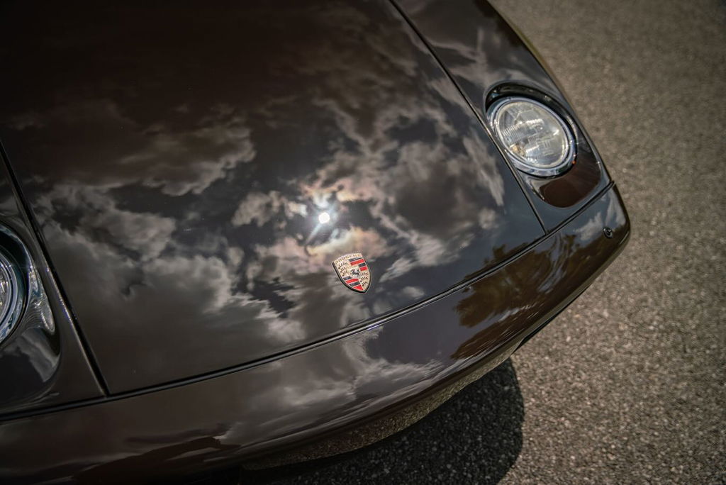 Porsche 928