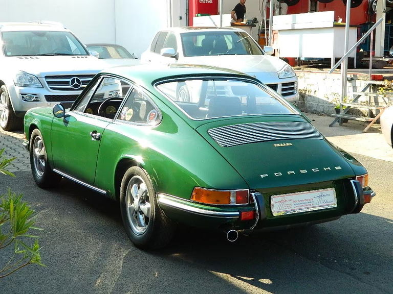 Porsche 911 E