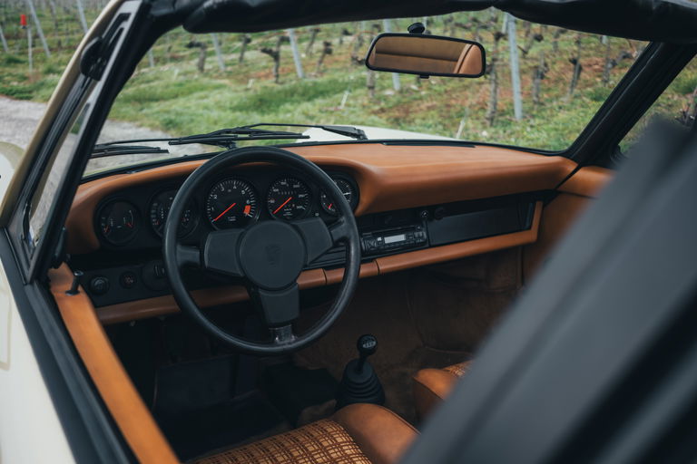 Porsche 911 Carrera 3.0