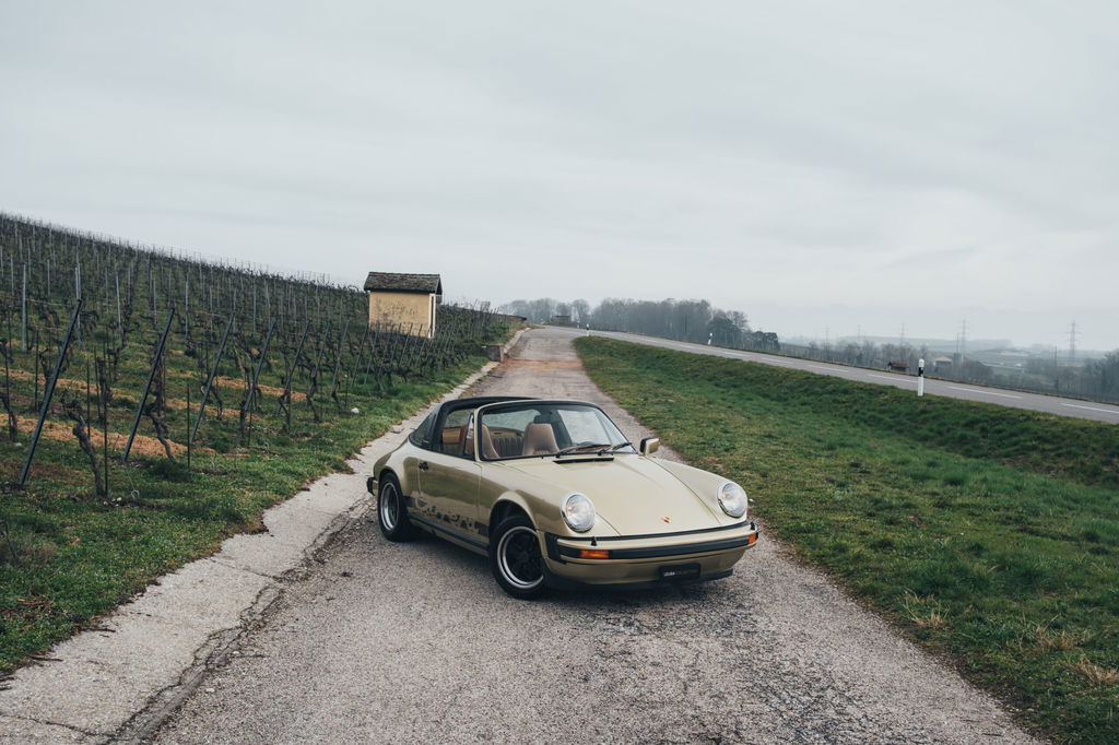 Porsche 911 Carrera 3.0