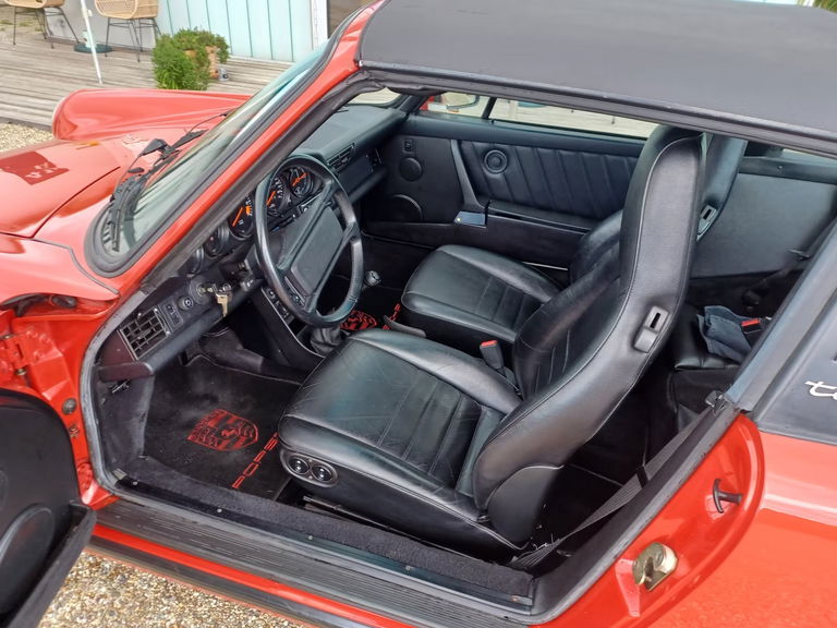 Porsche 911 Carrera 3.2