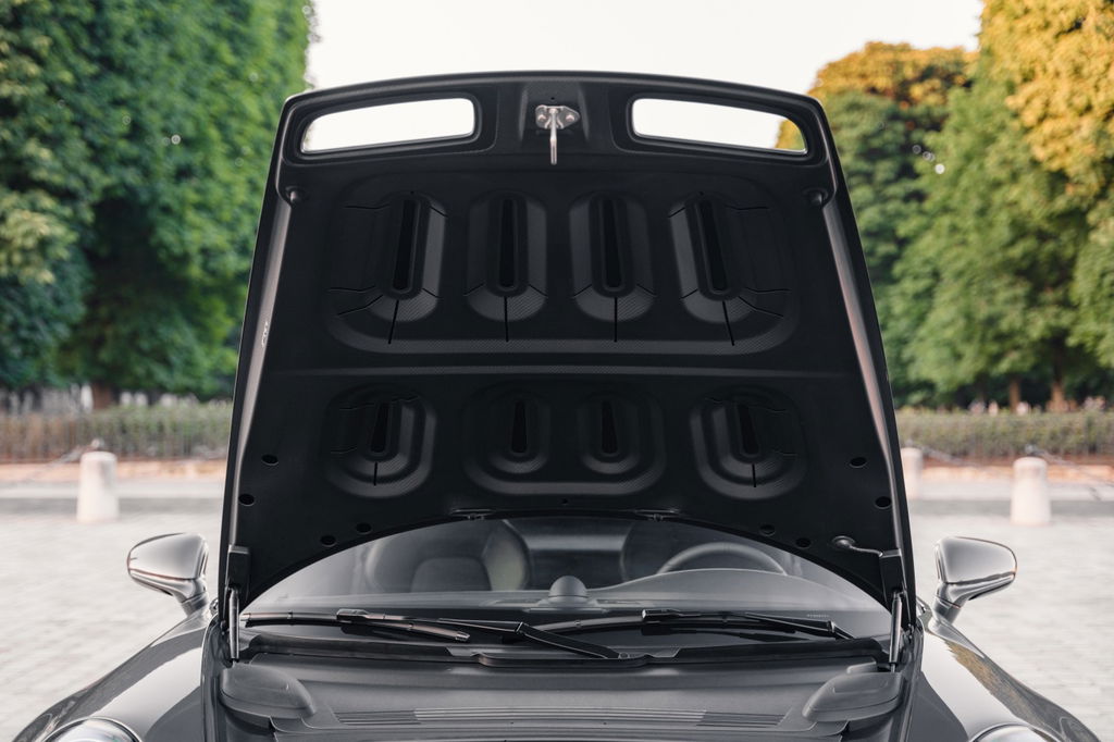 Porsche 992 GT3 Touring