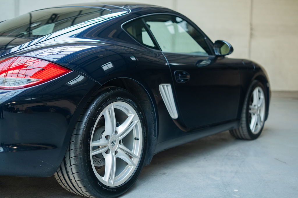 Porsche 987 Cayman
