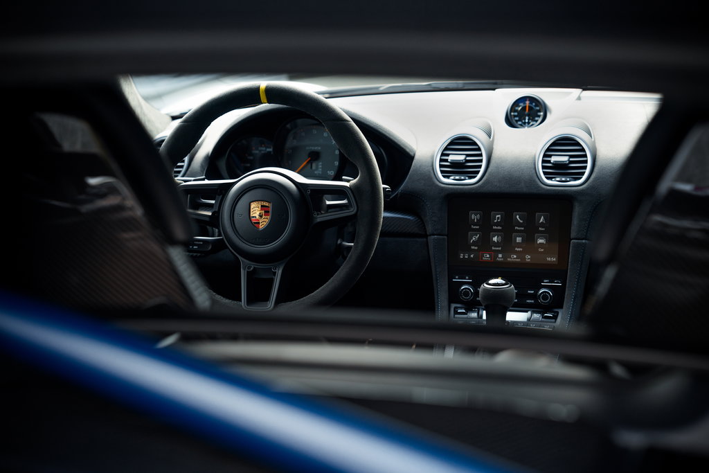 Porsche 718 Cayman GT4 RS