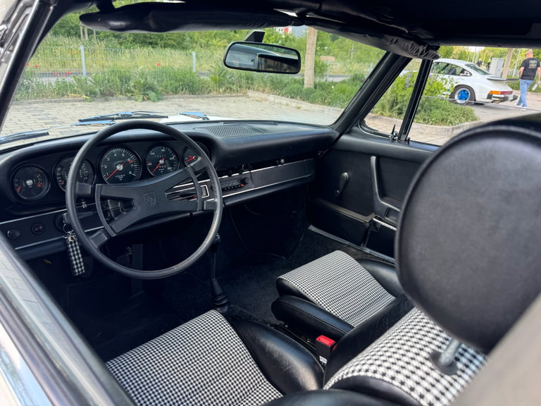 Porsche 911 T
