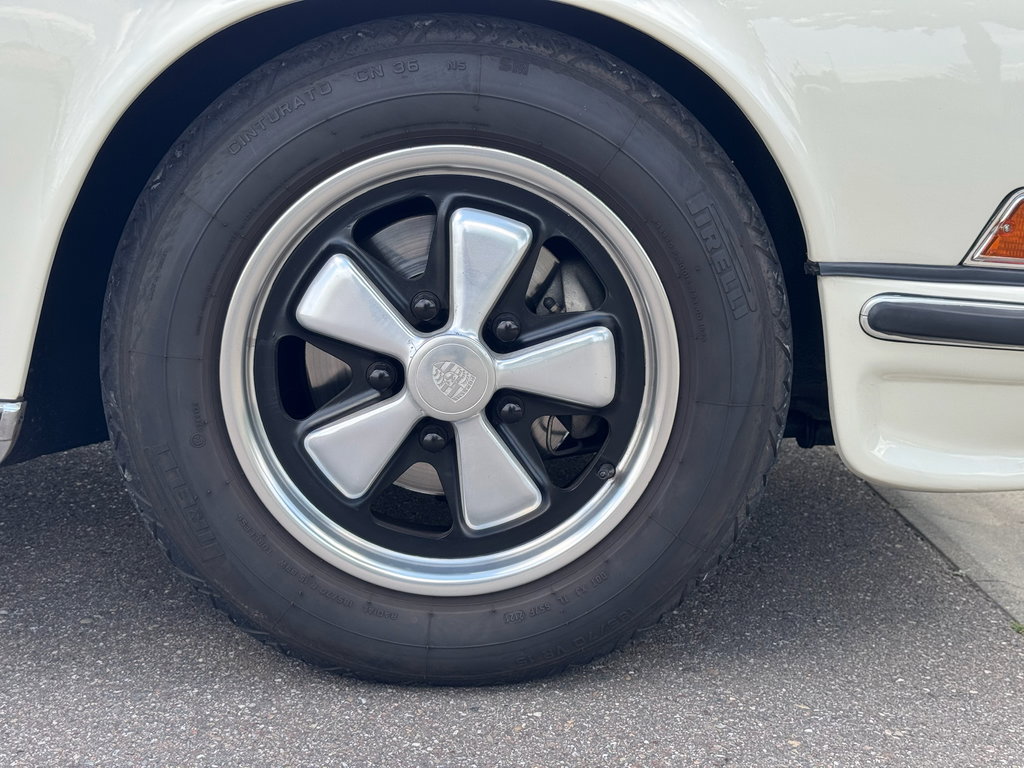 Porsche 911 T