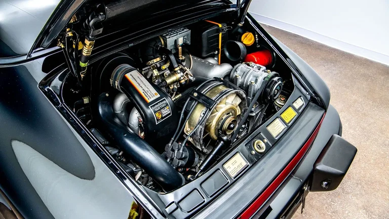 Porsche 911 Carrera 3.2 Speedster (US)