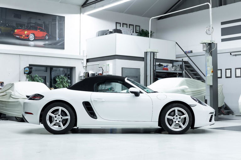 Porsche 718 Boxster