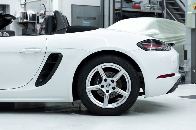 Porsche 718 Boxster