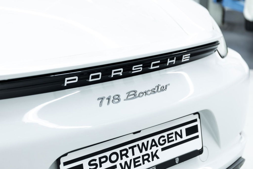 Porsche 718 Boxster