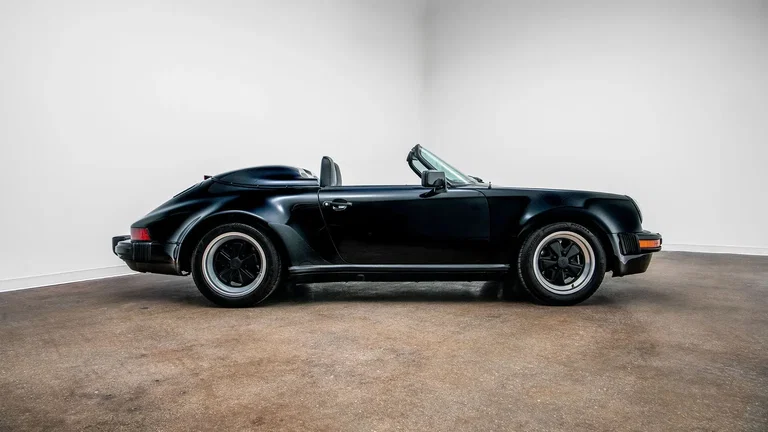 Porsche 911 Carrera 3.2 Speedster (US)