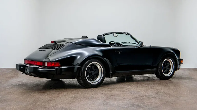 Porsche 911 Carrera 3.2 Speedster (US)