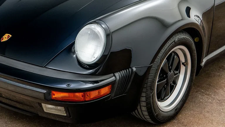 Porsche 911 Carrera 3.2 Speedster (US)