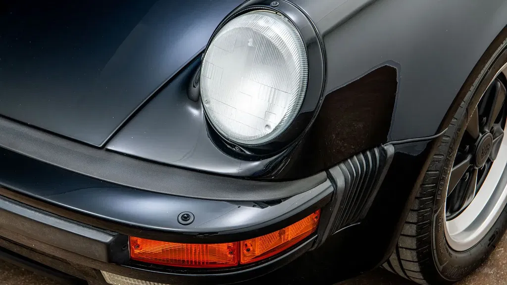 Porsche 911 Carrera 3.2 Speedster (US)